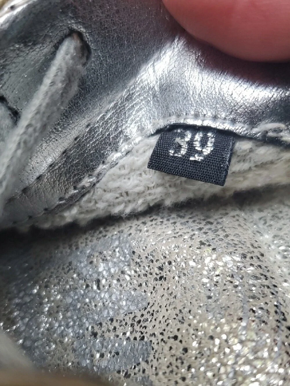 P448 Women's Sneakers in Metallic Silver and Light Crocodile Green 39 (8.5)